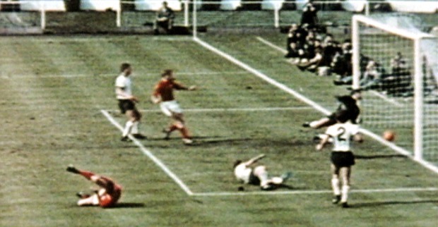 Das Wembley-Tor bei der WM 1966. | Credit: NG Collection / Interfoto / picturedesk.com