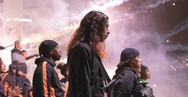 Szene aus dem Netflix-Film Athena
