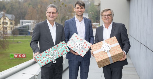 Spartenobmann Gerhard Wohlmuth, Wolfgang Ziniel von der KMU Forschung Austria und Spartengeschäftsführer Helmut Zaponig sind optimistisch fürs Weihnachgeschäft.