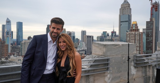 Piqué und Shakira Arm in Arm im Jahre 2019