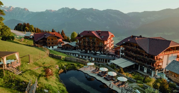 Die Außenansicht vom Natur- und Wellnesshotel Höflehner