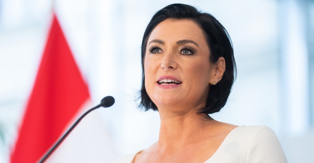 Ex-Tourismusministerin Elisabeth Köstinger bei einer Pressekonferenz