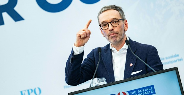 FPÖ-Bundesparteiobmann Herbert Kickl im Rahmen einer 1. Mai-Veranstaltung am Urfahraner Jahrmarktgelände in Linz