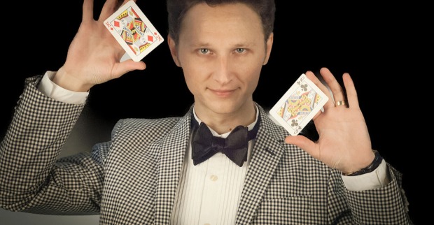Der ukrainische Profi Aleks Vozniuk wird bei der Zaubergala gemeinsam mit seiner Gattin Olena das Publikum begeistern.