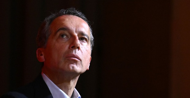 er frühere SPÖ-Bundeskanzler Christian Kern bei einem Auftritt im Rahmen der "Freundschaft-Tour" von Hans Peter Doskozi