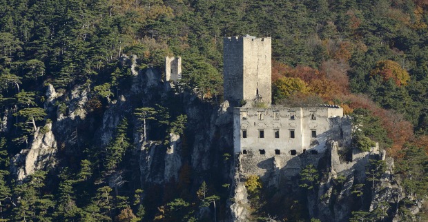 Burgruine Rauheneck | Credit: Christian Handl / imageBROKER / picturedesk.com