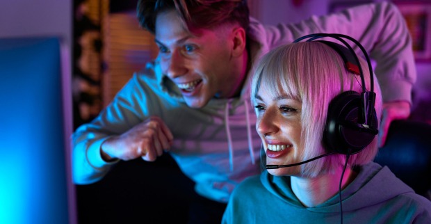 Frau im Gaming | Credit: iStock.com/gpointstudio