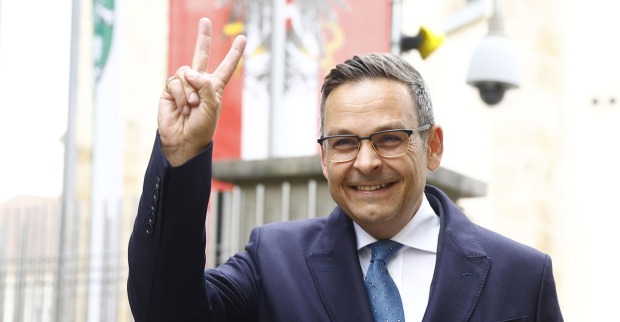 Gerald Grosz nach seiner Stimmabgabe bei der Bundespräsidentenwahl
