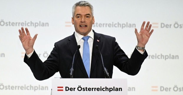 Bundeskanzler Karl Nehammer präsentiert in Wels die Eckpunkte seines Österreichplans