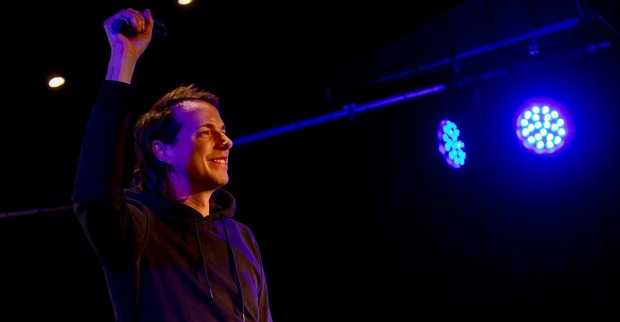 Bierpartei-Gründer Dominik Wlazny im Rahmen einer Informationsveranstaltung der Partei