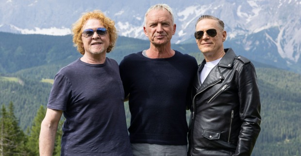Mick Hucknall, Sting und Bryan Adams.