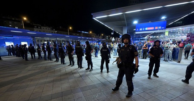 Polizeiaufgebot am Hauptbahnhof