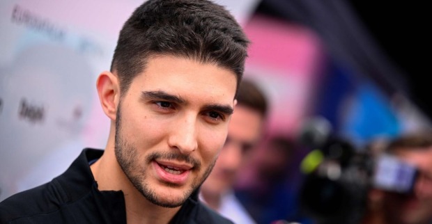 Alpine- und Haas-Fahrer- in spe Esteban Ocon im Porträt.
