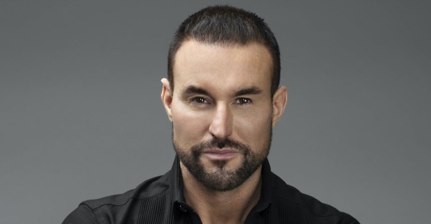 Philipp Plein bei einem Fotoshooting.