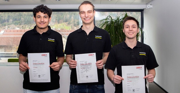 Die Bachmann-Lehrlinge überzeugten bei ihren Abschlussprojekten mit innovativen Ideen: Dominic Büchel, Matthias Saler und Fabian Wiesenhofer (v. li.)