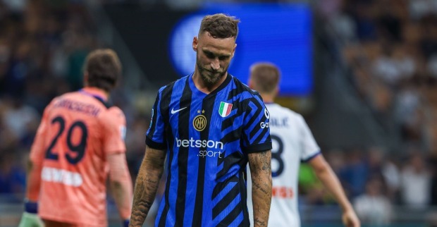 Marko Arnautovic steht auf Spielfeld