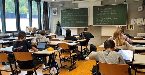 Im vergangenen Schuljahr 2023/24 fanden im Rahmen des Talente-Checks wieder rund 4.200 Standortgespräche statt.