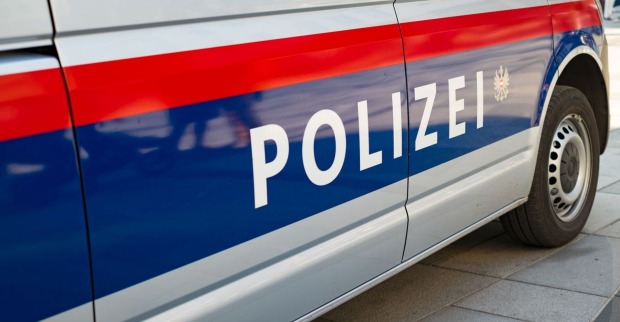 Seitenprofil eines Polizeiwagens