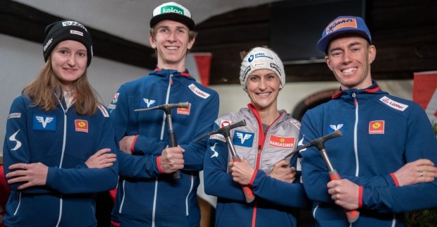 Julia Mühlbacher, Daniel Tschofenig, Eva Pinkelnig und Stefan Kraft bei einem Sponsoren-Event