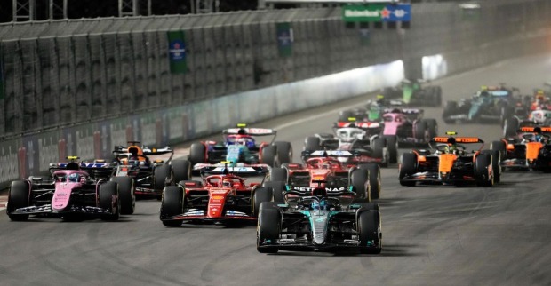 Verstappen krönt sich in Las Vegas zum vierten Mal zum Weltmeister.