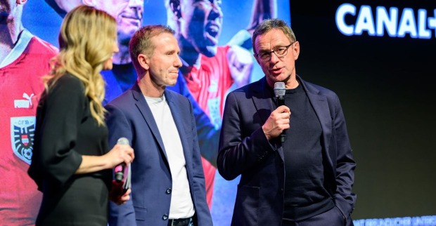 Ralf Rangnick und Klaus Mitterdorfer bei einer Veranstaltung von Canal+