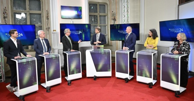 NEOS-Spitzenkandidat Niko Swatek, SPÖ-Spitzenkandidat Anton Lang, ÖVP-Spitzenkandidat Christopher Drexler, FPÖ-Spitzenkandidat Mario Kunasek, Grünen-Spitzenkandidatin Sandra Krautwaschl und KPÖ-Spitzenkandidatin Claudia Klimt-Weithaler am Sonntag, 24. November 2024, im Rahmen der Steirischen Landtagswahl in Graz.