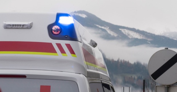 Der Bub wurde am Unfallort reanimiert, erlag aber im Krankenhaus seinen Verletzungen.