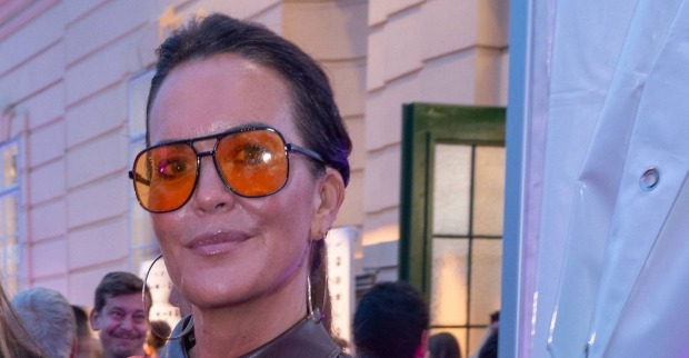 Martina Reuter mit Sonnenbrille