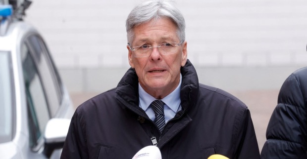 Kärntens Landeshauptmann Peter Kaiser bei der Pressekonferenz in Villach, nachdem ein 14-jähriger Junge bei einer Messerstecherei getötet und mehrere andere verletzt worden waren
