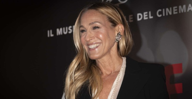 Sarah Jessica Parker lächelt in die Kamera