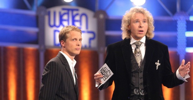 Oliver Pocher und Thomas Gottschalk auf der Bühne.
