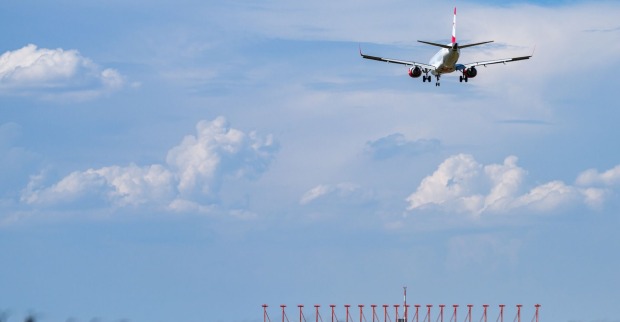 Wizz Air schließt die Basis in Wien bis März 2026 in zwei Phasen.