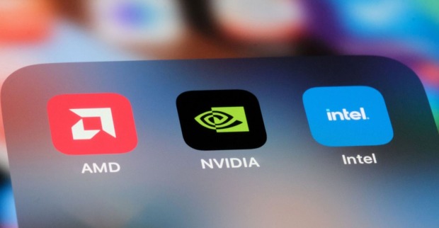 Benutzeroberfläche eines iPhones mit IOS-Betriebssystem mit App-Buttons von AMD, Nvidia und Intel in einem Ordner