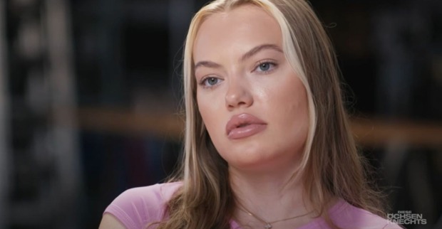 Cheyenne Ochsenknecht mit ernstem Gesichtsausdruck