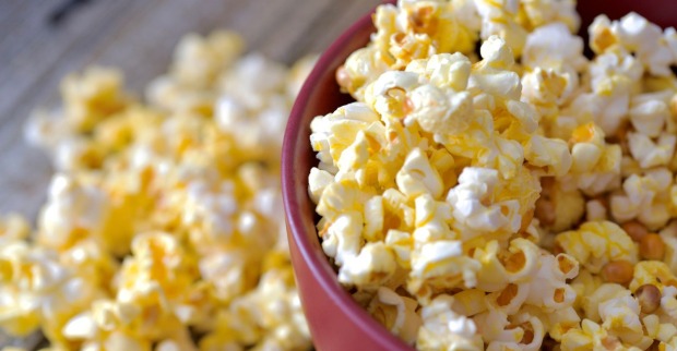 Popcorn in einer Schüssel