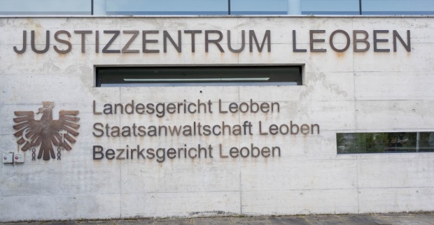 Zwei mutmaßlich radikalisierte Jugendliche sitzen wieder in Haft.