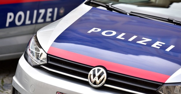 Ein 19-jähriger Probeführerscheinbesitzer wurde auf der Loferer Bundesstraße wegen massiver Tempoüberschreitung gestoppt.