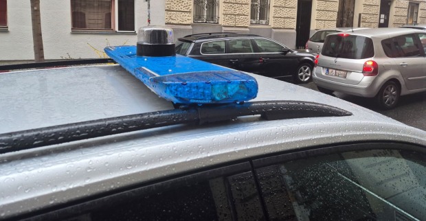 Ansicht einer Sirene eines österreichischen Polizeiwagens in Wien