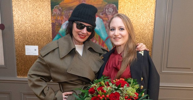 Jacqueline Lugner und Fran Drescher/Opernball-Stargast Fran Drescher ist in Wien gelandet