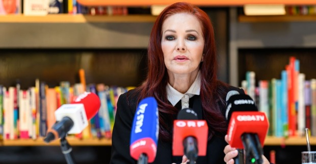 Priscilla Presley Wien: Eröffnung der „Elvis &amp; Priscilla“-Ausstellung