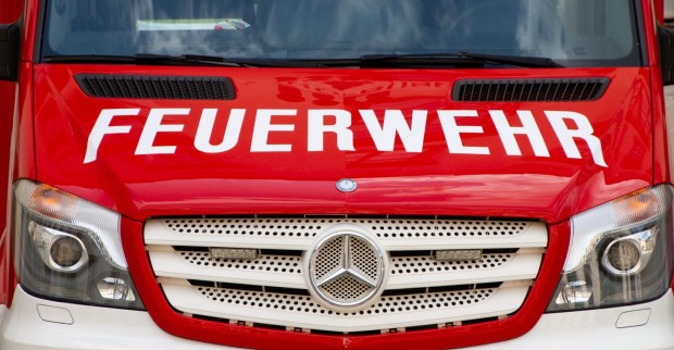 Vorderansicht eines Feuerwehrwagens