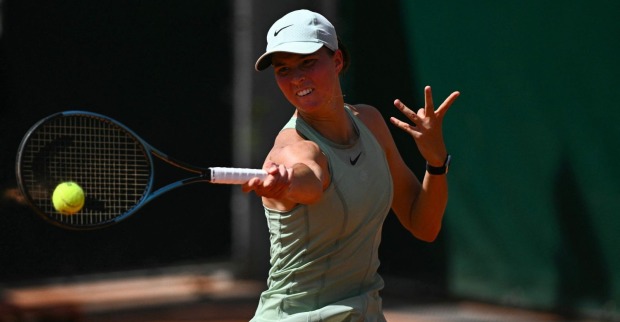 Lilli Tagger während dem Erstrundenspiel der French Open