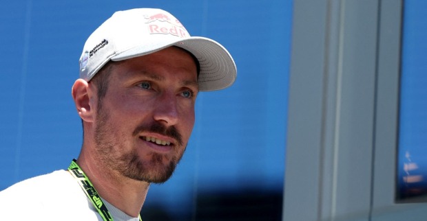 Marcel Hirscher mit weißem Cap.