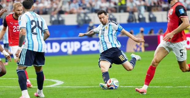 Lionel Messi mit einem Doppelpack gegen Österreich.