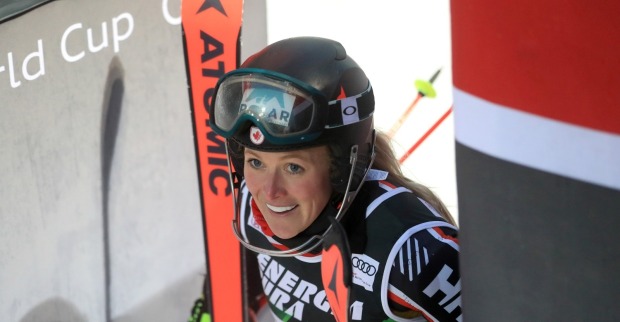 Die ehemalige Weltklasse-Slalomläuferin Erin Mielzynski hat ihren langjährigen Partner Lenny Valjas geheiratet.