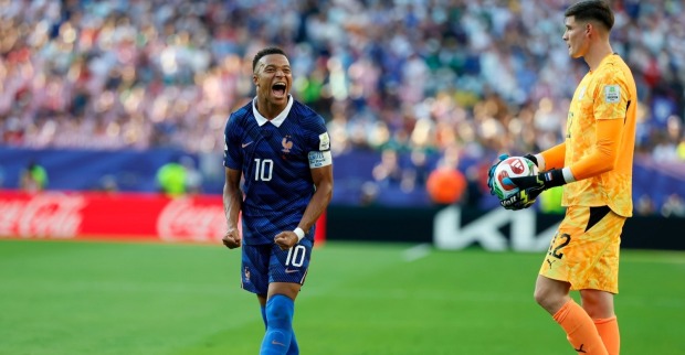 Eine paraguayische Senatorin griff Kylian Mbappé erneut öffentlich an.