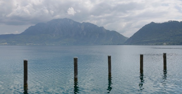 Landschaft des Attersee in Oberösterreich.