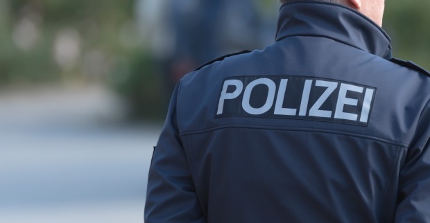 Polizei Themenbild für den Unfall am Bahnübergang in Osttirol.
