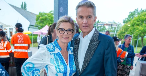 Christa Kummer und Alfons Haider bei einer Veranstaltung in Österreich. Die Ex-ORF-Meteorologin warnt aktuell eindringlich vor extremer Hitze.
