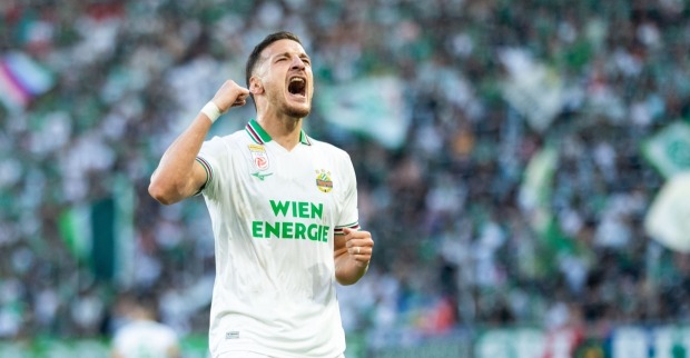 Rapid Wien vs. Hearts: Ercan Kara (Rapid) jubelt nach seinem Tor zum 1:0.